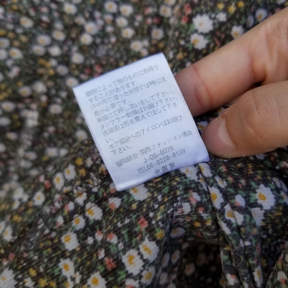 Grove long sleeve button up floral velvet cord M - Picture 7 of 12